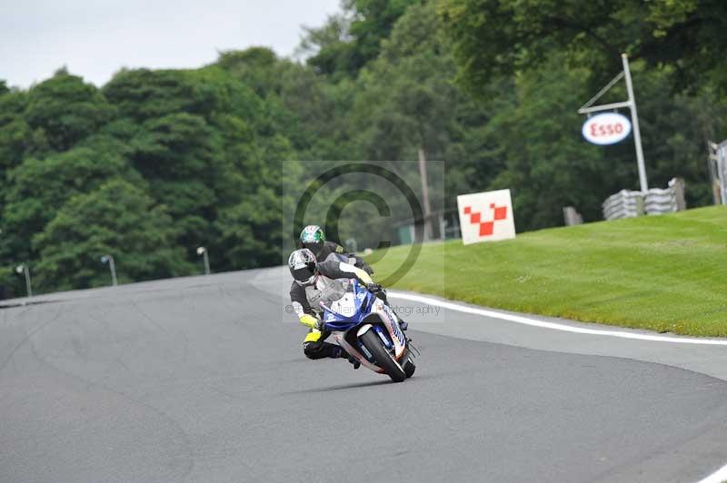 Motorcycle action photographs;Trackday digital images;event digital images;eventdigitalimages;no limits trackday;oulton park;oulton park circuit cheshire;oulton park photographs;peter wileman photography;trackday;trackday photos