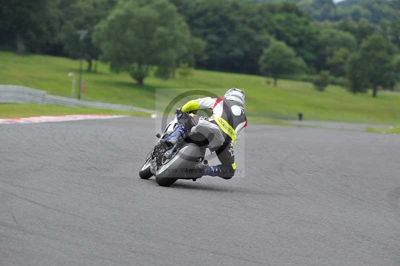 Motorcycle action photographs;Trackday digital images;event digital images;eventdigitalimages;no limits trackday;oulton park;oulton park circuit cheshire;oulton park photographs;peter wileman photography;trackday;trackday photos