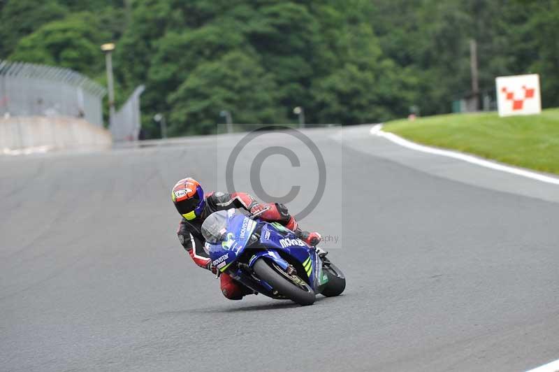 Motorcycle action photographs;Trackday digital images;event digital images;eventdigitalimages;no limits trackday;oulton park;oulton park circuit cheshire;oulton park photographs;peter wileman photography;trackday;trackday photos