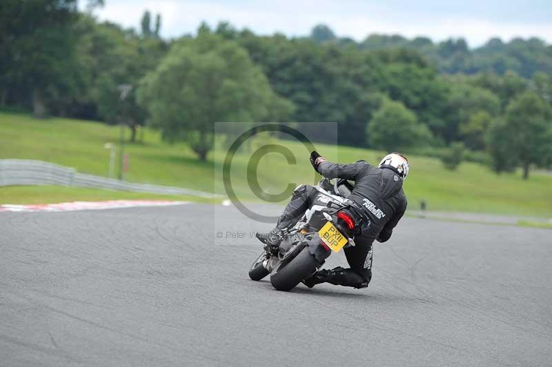 Motorcycle action photographs;Trackday digital images;event digital images;eventdigitalimages;no limits trackday;oulton park;oulton park circuit cheshire;oulton park photographs;peter wileman photography;trackday;trackday photos