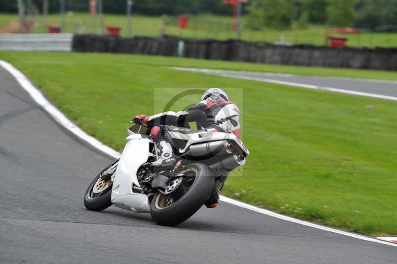 Motorcycle action photographs;Trackday digital images;event digital images;eventdigitalimages;no limits trackday;oulton park;oulton park circuit cheshire;oulton park photographs;peter wileman photography;trackday;trackday photos