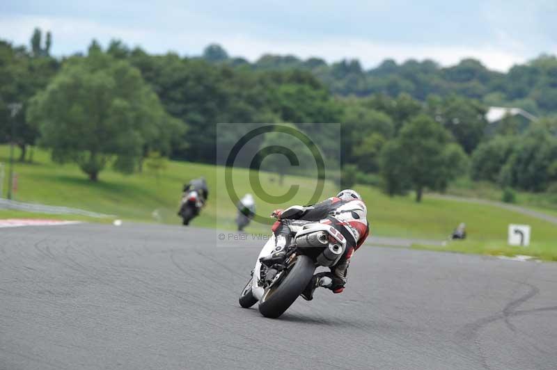 Motorcycle action photographs;Trackday digital images;event digital images;eventdigitalimages;no limits trackday;oulton park;oulton park circuit cheshire;oulton park photographs;peter wileman photography;trackday;trackday photos