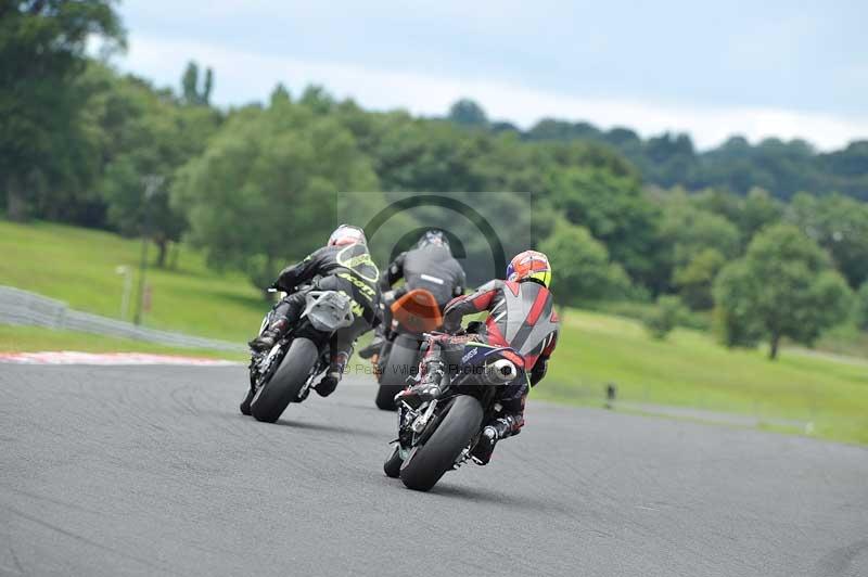 Motorcycle action photographs;Trackday digital images;event digital images;eventdigitalimages;no limits trackday;oulton park;oulton park circuit cheshire;oulton park photographs;peter wileman photography;trackday;trackday photos