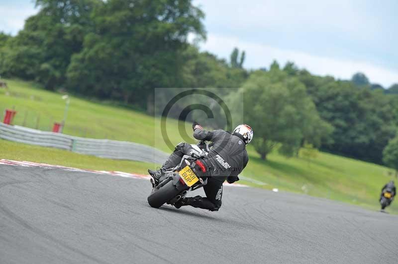 Motorcycle action photographs;Trackday digital images;event digital images;eventdigitalimages;no limits trackday;oulton park;oulton park circuit cheshire;oulton park photographs;peter wileman photography;trackday;trackday photos