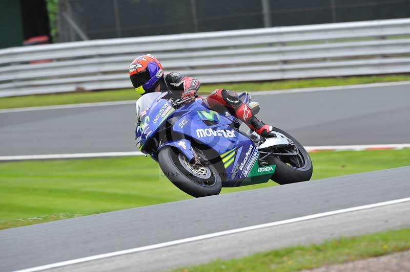 Motorcycle action photographs;Trackday digital images;event digital images;eventdigitalimages;no limits trackday;oulton park;oulton park circuit cheshire;oulton park photographs;peter wileman photography;trackday;trackday photos