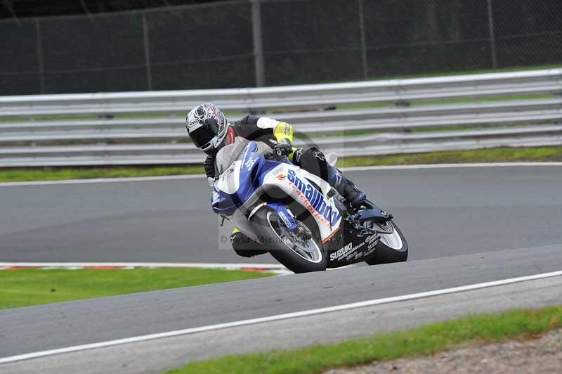 Motorcycle action photographs;Trackday digital images;event digital images;eventdigitalimages;no limits trackday;oulton park;oulton park circuit cheshire;oulton park photographs;peter wileman photography;trackday;trackday photos