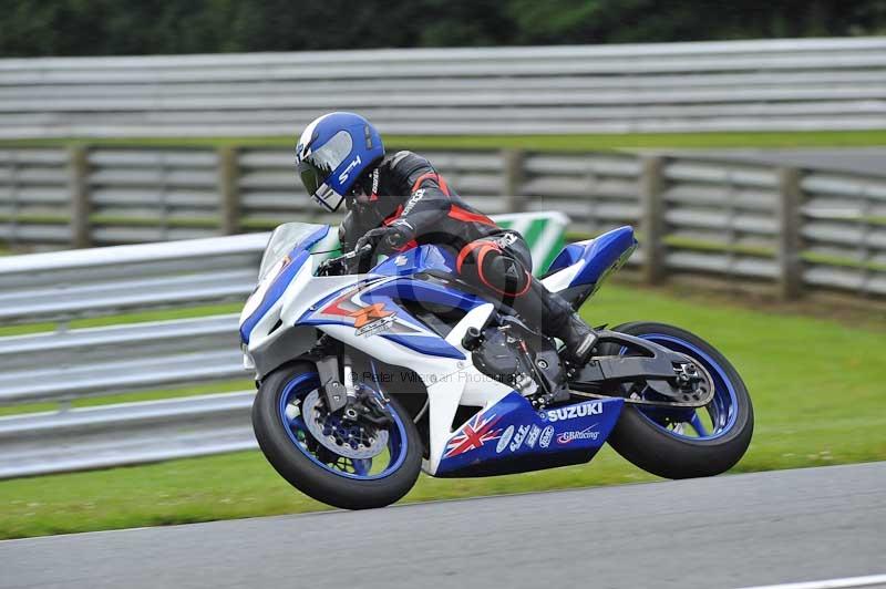 Motorcycle action photographs;Trackday digital images;event digital images;eventdigitalimages;no limits trackday;oulton park;oulton park circuit cheshire;oulton park photographs;peter wileman photography;trackday;trackday photos