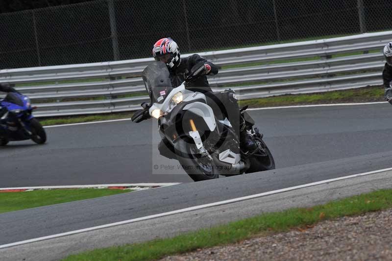 Motorcycle action photographs;Trackday digital images;event digital images;eventdigitalimages;no limits trackday;oulton park;oulton park circuit cheshire;oulton park photographs;peter wileman photography;trackday;trackday photos