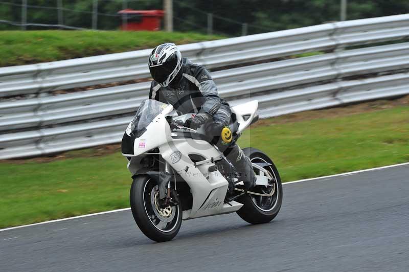 Motorcycle action photographs;Trackday digital images;event digital images;eventdigitalimages;no limits trackday;oulton park;oulton park circuit cheshire;oulton park photographs;peter wileman photography;trackday;trackday photos