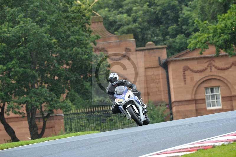 Motorcycle action photographs;Trackday digital images;event digital images;eventdigitalimages;no limits trackday;oulton park;oulton park circuit cheshire;oulton park photographs;peter wileman photography;trackday;trackday photos