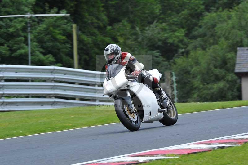 Motorcycle action photographs;Trackday digital images;event digital images;eventdigitalimages;no limits trackday;oulton park;oulton park circuit cheshire;oulton park photographs;peter wileman photography;trackday;trackday photos