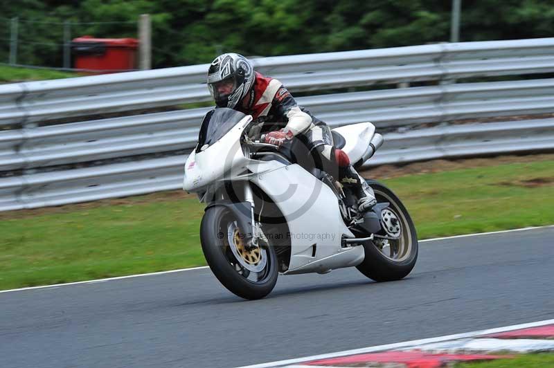 Motorcycle action photographs;Trackday digital images;event digital images;eventdigitalimages;no limits trackday;oulton park;oulton park circuit cheshire;oulton park photographs;peter wileman photography;trackday;trackday photos