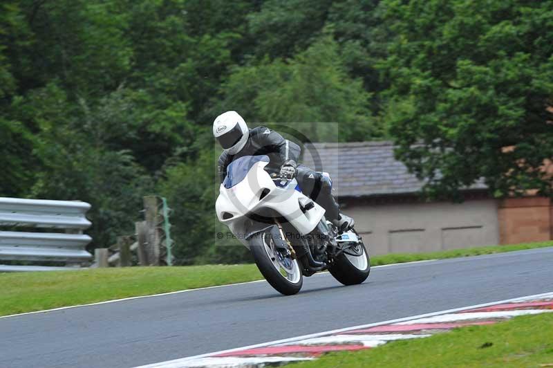 Motorcycle action photographs;Trackday digital images;event digital images;eventdigitalimages;no limits trackday;oulton park;oulton park circuit cheshire;oulton park photographs;peter wileman photography;trackday;trackday photos