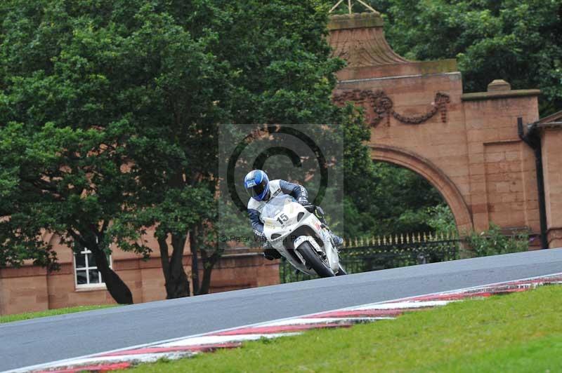 Motorcycle action photographs;Trackday digital images;event digital images;eventdigitalimages;no limits trackday;oulton park;oulton park circuit cheshire;oulton park photographs;peter wileman photography;trackday;trackday photos