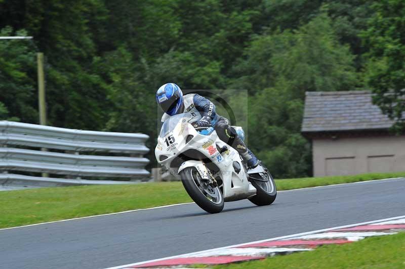 Motorcycle action photographs;Trackday digital images;event digital images;eventdigitalimages;no limits trackday;oulton park;oulton park circuit cheshire;oulton park photographs;peter wileman photography;trackday;trackday photos