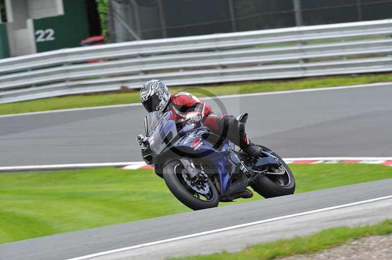 Motorcycle action photographs;Trackday digital images;event digital images;eventdigitalimages;no limits trackday;oulton park;oulton park circuit cheshire;oulton park photographs;peter wileman photography;trackday;trackday photos