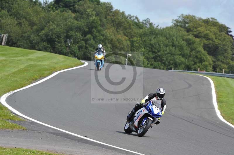 Motorcycle action photographs;Trackday digital images;event digital images;eventdigitalimages;no limits trackday;oulton park;oulton park circuit cheshire;oulton park photographs;peter wileman photography;trackday;trackday photos