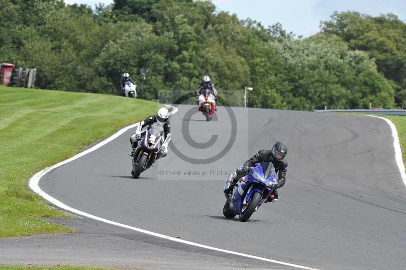 Motorcycle action photographs;Trackday digital images;event digital images;eventdigitalimages;no limits trackday;oulton park;oulton park circuit cheshire;oulton park photographs;peter wileman photography;trackday;trackday photos