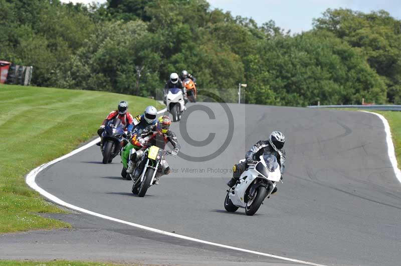 Motorcycle action photographs;Trackday digital images;event digital images;eventdigitalimages;no limits trackday;oulton park;oulton park circuit cheshire;oulton park photographs;peter wileman photography;trackday;trackday photos