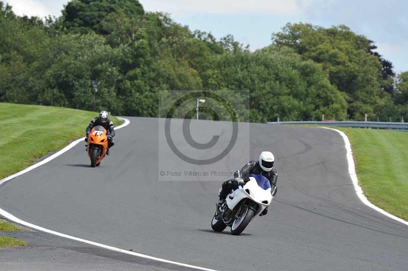 Motorcycle action photographs;Trackday digital images;event digital images;eventdigitalimages;no limits trackday;oulton park;oulton park circuit cheshire;oulton park photographs;peter wileman photography;trackday;trackday photos