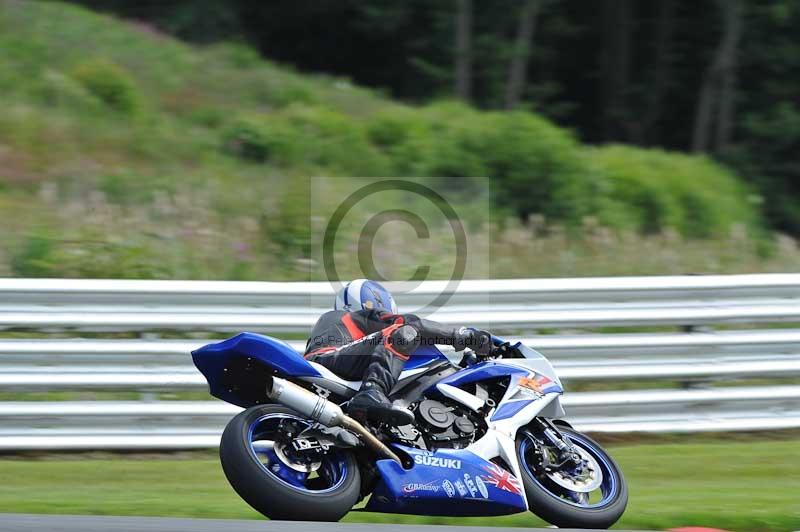 Motorcycle action photographs;Trackday digital images;event digital images;eventdigitalimages;no limits trackday;oulton park;oulton park circuit cheshire;oulton park photographs;peter wileman photography;trackday;trackday photos