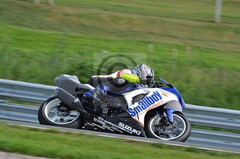 Motorcycle action photographs;Trackday digital images;event digital images;eventdigitalimages;no limits trackday;oulton park;oulton park circuit cheshire;oulton park photographs;peter wileman photography;trackday;trackday photos