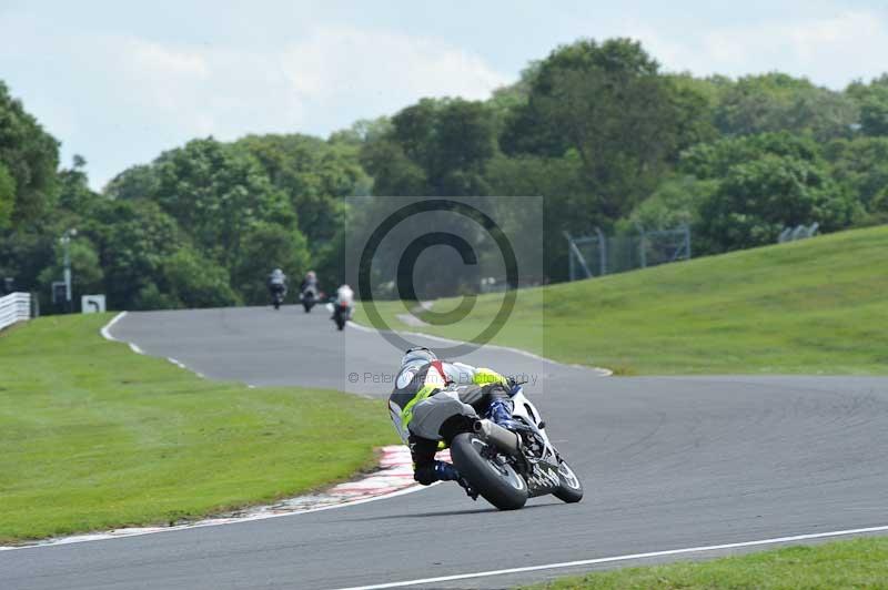 Motorcycle action photographs;Trackday digital images;event digital images;eventdigitalimages;no limits trackday;oulton park;oulton park circuit cheshire;oulton park photographs;peter wileman photography;trackday;trackday photos