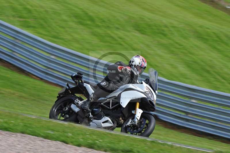 Motorcycle action photographs;Trackday digital images;event digital images;eventdigitalimages;no limits trackday;oulton park;oulton park circuit cheshire;oulton park photographs;peter wileman photography;trackday;trackday photos