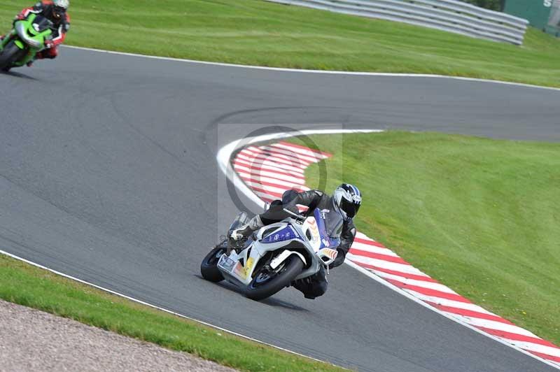 Motorcycle action photographs;Trackday digital images;event digital images;eventdigitalimages;no limits trackday;oulton park;oulton park circuit cheshire;oulton park photographs;peter wileman photography;trackday;trackday photos