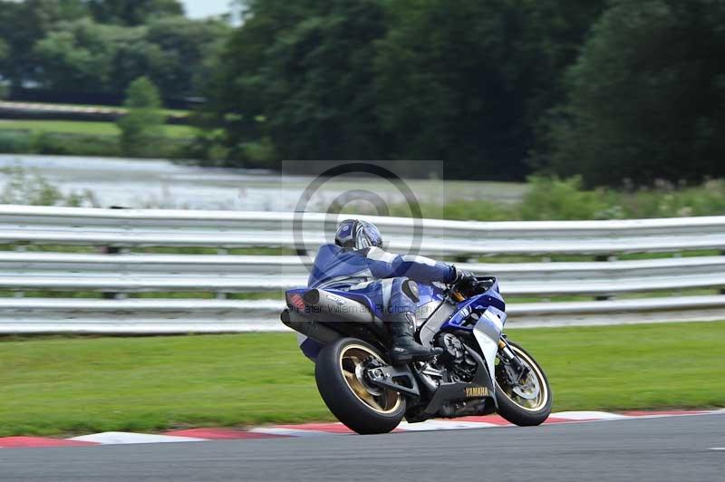 Motorcycle action photographs;Trackday digital images;event digital images;eventdigitalimages;no limits trackday;oulton park;oulton park circuit cheshire;oulton park photographs;peter wileman photography;trackday;trackday photos