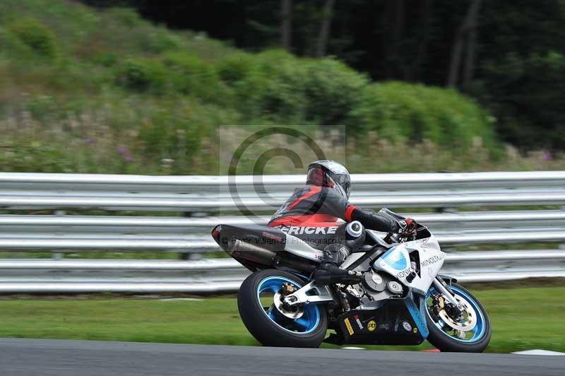 Motorcycle action photographs;Trackday digital images;event digital images;eventdigitalimages;no limits trackday;oulton park;oulton park circuit cheshire;oulton park photographs;peter wileman photography;trackday;trackday photos