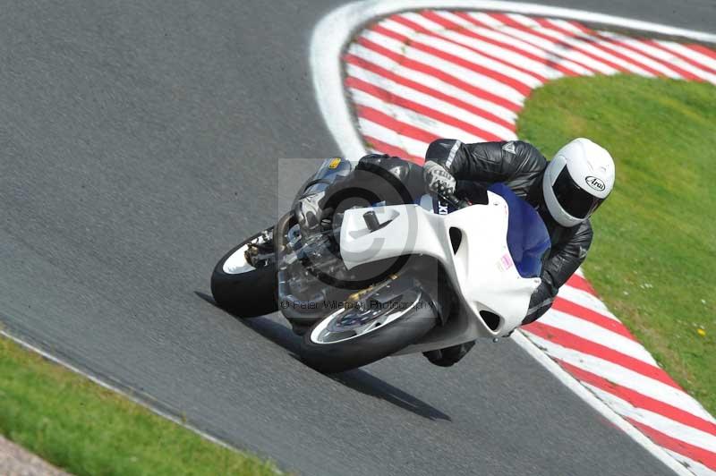 Motorcycle action photographs;Trackday digital images;event digital images;eventdigitalimages;no limits trackday;oulton park;oulton park circuit cheshire;oulton park photographs;peter wileman photography;trackday;trackday photos