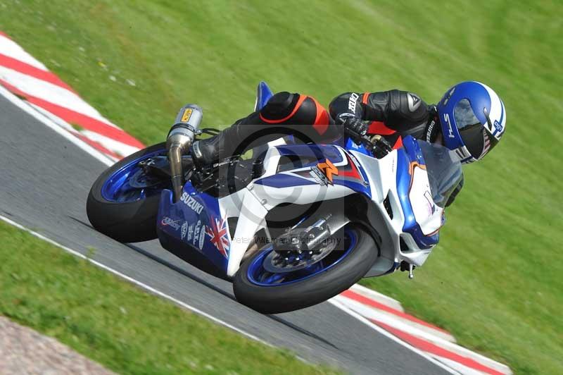 Motorcycle action photographs;Trackday digital images;event digital images;eventdigitalimages;no limits trackday;oulton park;oulton park circuit cheshire;oulton park photographs;peter wileman photography;trackday;trackday photos