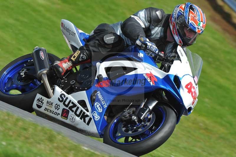 Motorcycle action photographs;Trackday digital images;event digital images;eventdigitalimages;no limits trackday;oulton park;oulton park circuit cheshire;oulton park photographs;peter wileman photography;trackday;trackday photos