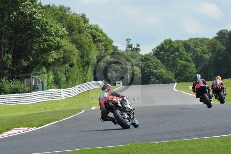 Motorcycle action photographs;Trackday digital images;event digital images;eventdigitalimages;no limits trackday;oulton park;oulton park circuit cheshire;oulton park photographs;peter wileman photography;trackday;trackday photos