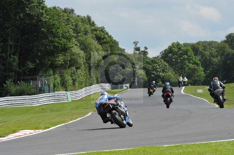 Motorcycle action photographs;Trackday digital images;event digital images;eventdigitalimages;no limits trackday;oulton park;oulton park circuit cheshire;oulton park photographs;peter wileman photography;trackday;trackday photos