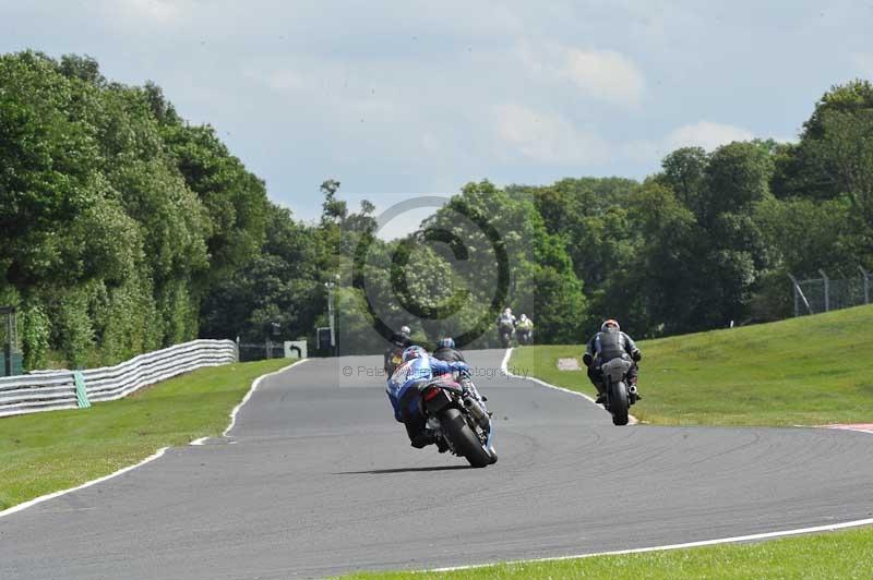 Motorcycle action photographs;Trackday digital images;event digital images;eventdigitalimages;no limits trackday;oulton park;oulton park circuit cheshire;oulton park photographs;peter wileman photography;trackday;trackday photos