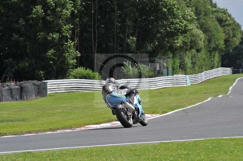 Motorcycle action photographs;Trackday digital images;event digital images;eventdigitalimages;no limits trackday;oulton park;oulton park circuit cheshire;oulton park photographs;peter wileman photography;trackday;trackday photos