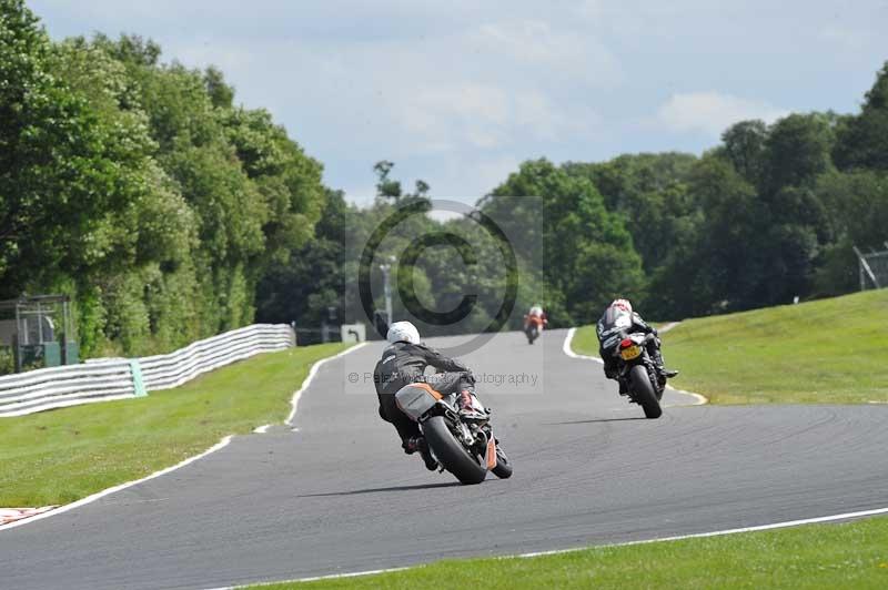 Motorcycle action photographs;Trackday digital images;event digital images;eventdigitalimages;no limits trackday;oulton park;oulton park circuit cheshire;oulton park photographs;peter wileman photography;trackday;trackday photos