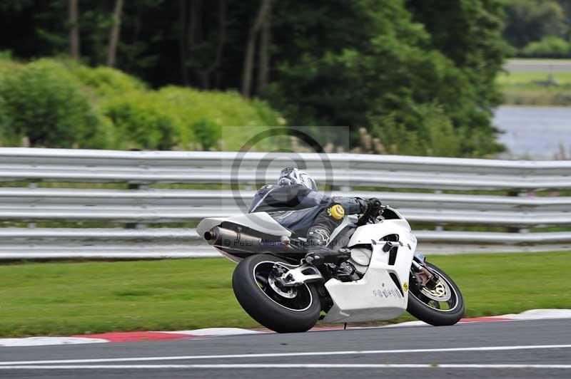 Motorcycle action photographs;Trackday digital images;event digital images;eventdigitalimages;no limits trackday;oulton park;oulton park circuit cheshire;oulton park photographs;peter wileman photography;trackday;trackday photos