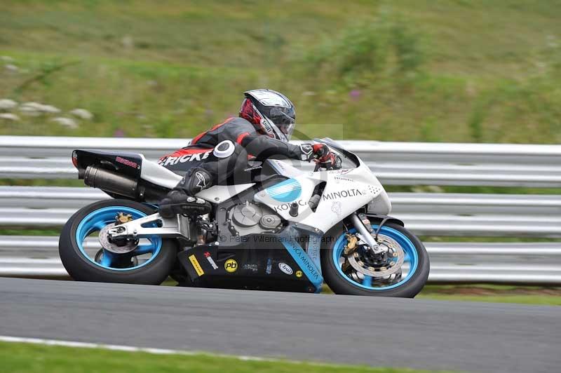 Motorcycle action photographs;Trackday digital images;event digital images;eventdigitalimages;no limits trackday;oulton park;oulton park circuit cheshire;oulton park photographs;peter wileman photography;trackday;trackday photos