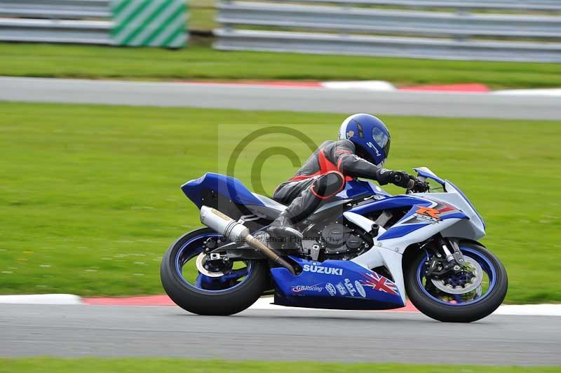 Motorcycle action photographs;Trackday digital images;event digital images;eventdigitalimages;no limits trackday;oulton park;oulton park circuit cheshire;oulton park photographs;peter wileman photography;trackday;trackday photos