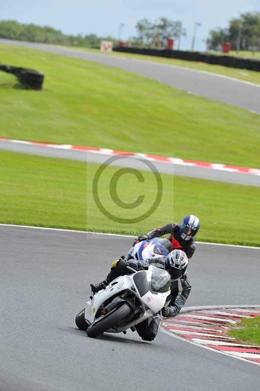 Motorcycle action photographs;Trackday digital images;event digital images;eventdigitalimages;no limits trackday;oulton park;oulton park circuit cheshire;oulton park photographs;peter wileman photography;trackday;trackday photos