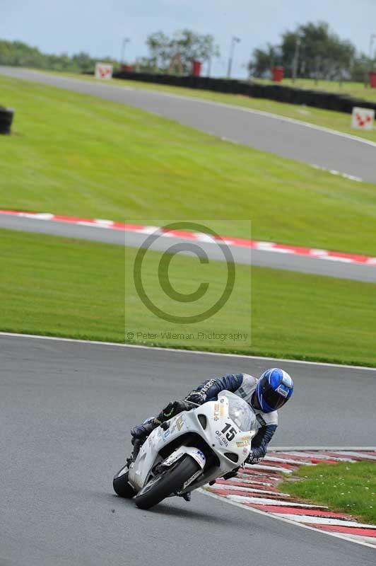 Motorcycle action photographs;Trackday digital images;event digital images;eventdigitalimages;no limits trackday;oulton park;oulton park circuit cheshire;oulton park photographs;peter wileman photography;trackday;trackday photos