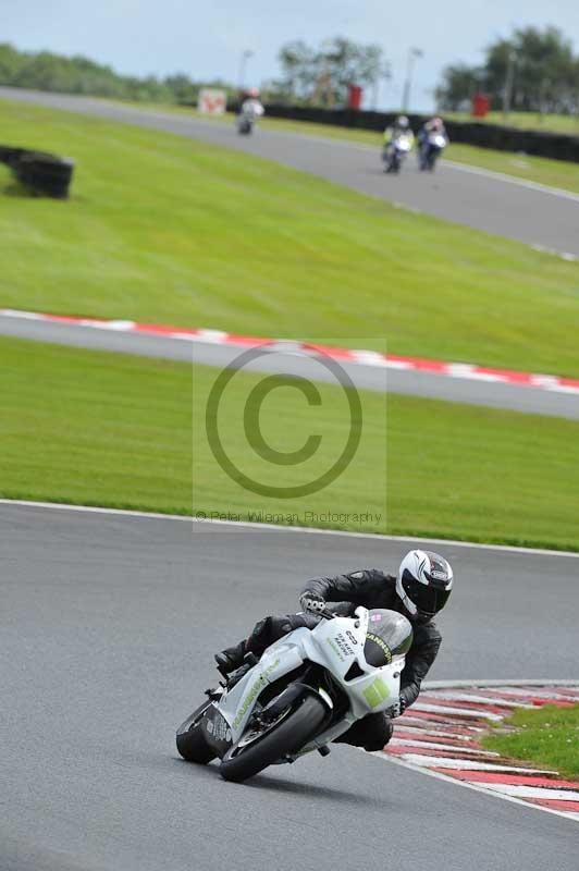 Motorcycle action photographs;Trackday digital images;event digital images;eventdigitalimages;no limits trackday;oulton park;oulton park circuit cheshire;oulton park photographs;peter wileman photography;trackday;trackday photos