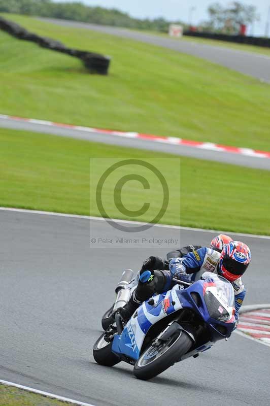 Motorcycle action photographs;Trackday digital images;event digital images;eventdigitalimages;no limits trackday;oulton park;oulton park circuit cheshire;oulton park photographs;peter wileman photography;trackday;trackday photos