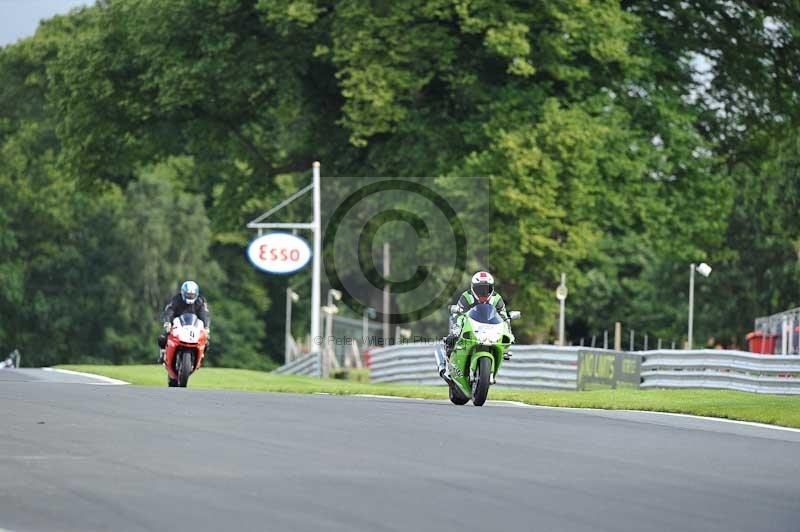 Motorcycle action photographs;Trackday digital images;event digital images;eventdigitalimages;no limits trackday;oulton park;oulton park circuit cheshire;oulton park photographs;peter wileman photography;trackday;trackday photos