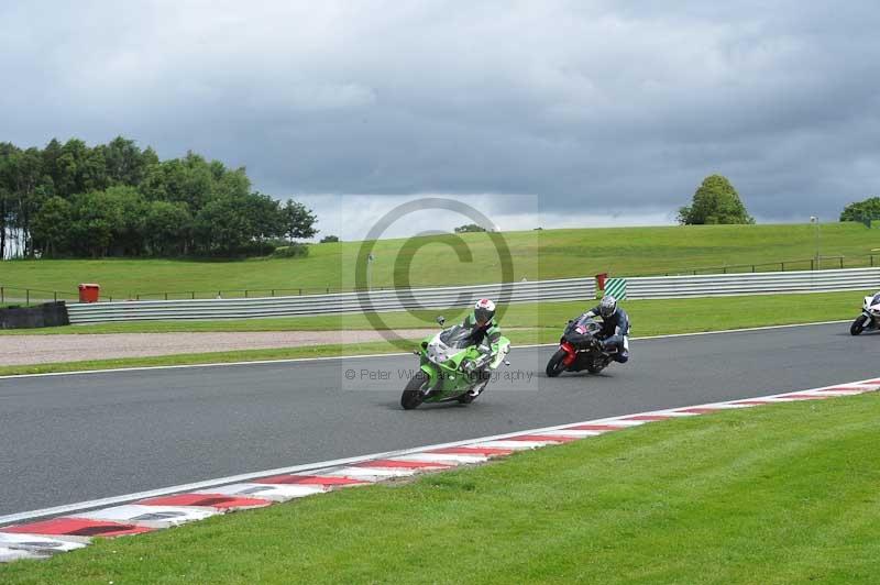 Motorcycle action photographs;Trackday digital images;event digital images;eventdigitalimages;no limits trackday;oulton park;oulton park circuit cheshire;oulton park photographs;peter wileman photography;trackday;trackday photos