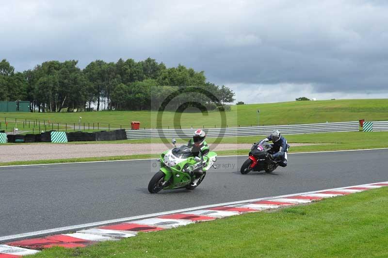 Motorcycle action photographs;Trackday digital images;event digital images;eventdigitalimages;no limits trackday;oulton park;oulton park circuit cheshire;oulton park photographs;peter wileman photography;trackday;trackday photos