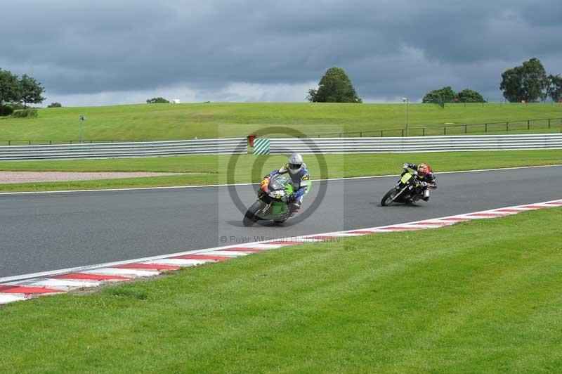 Motorcycle action photographs;Trackday digital images;event digital images;eventdigitalimages;no limits trackday;oulton park;oulton park circuit cheshire;oulton park photographs;peter wileman photography;trackday;trackday photos